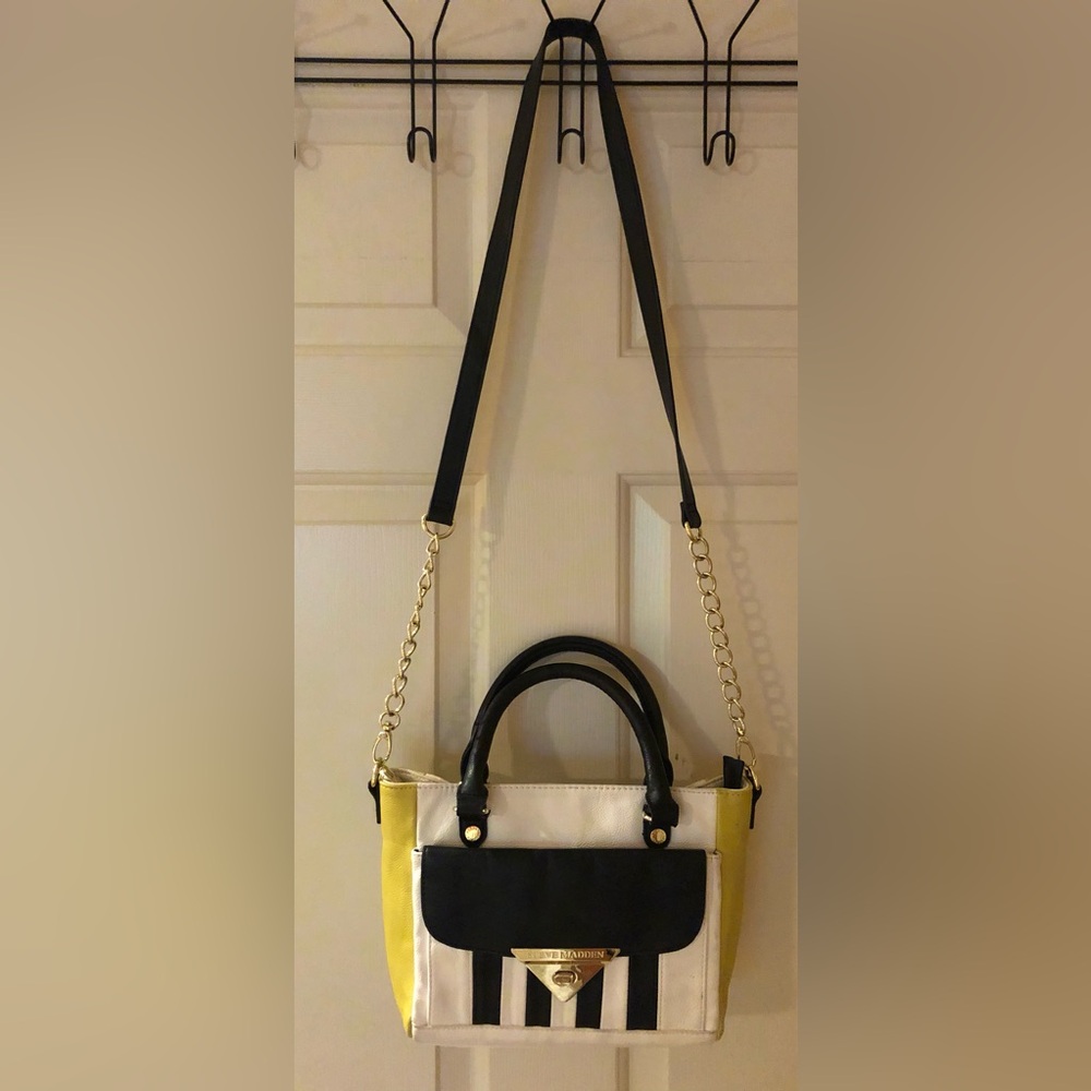 Steve Madden shoulder bag or clutch purse good preowned condition